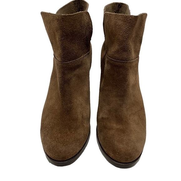 Vince Camuto Helyn Dark Tan Suede Stacked Heel Split Ankle Boots Size 8.5 - Picture 3 of 14